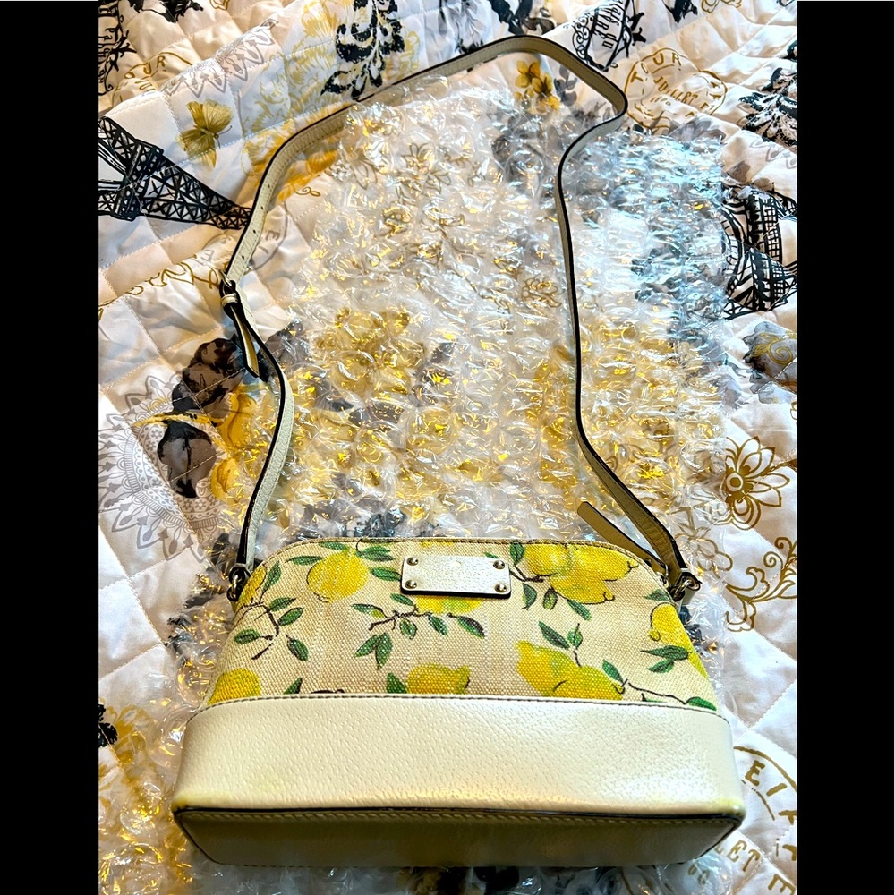 Kate Spade -Hanna Wellesley- Lemon Crossbody Bag